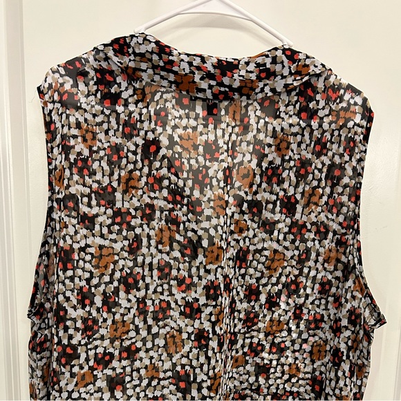 Lane Bryant Sheer Sleeveless Blouse Size 24 - Picture 2 of 6